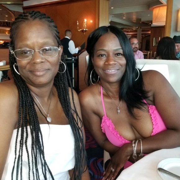 Meet your Posher, Donita - Picture 6 of 6